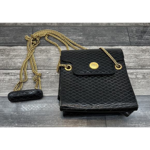 Authentic Albert Nipon BlackLeather Quilted GoldChain Crossbody Messenger Bag. - Picture 1 of 8